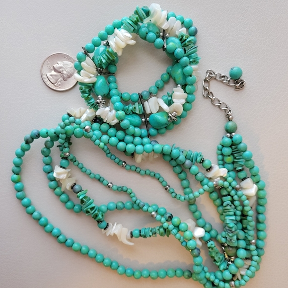 Beaded Necklace & Bracelet Set ~ Turquoise & Mother of Pearl (Faux?) ~ Pretty! - Picture 13 of 16